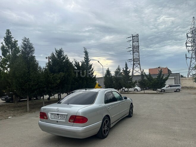 Mercedes E 240 1998, 358,000 km - 2.4 l - Bakı