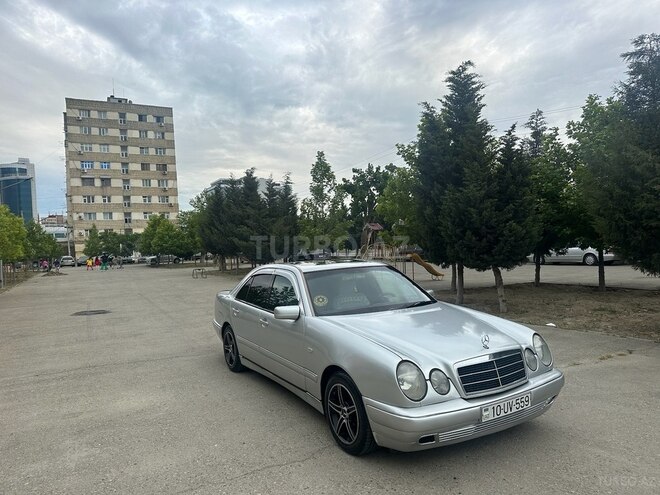 Mercedes E 240 1998, 358,000 km - 2.4 l - Bakı