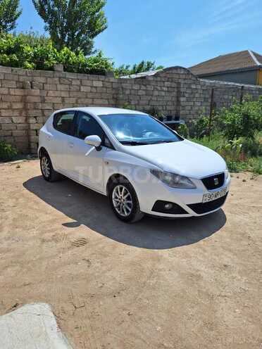 SEAT Ibiza 2011, 240,000 km - 1.6 л - Bakı