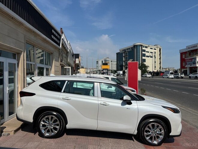 Toyota Highlander-5