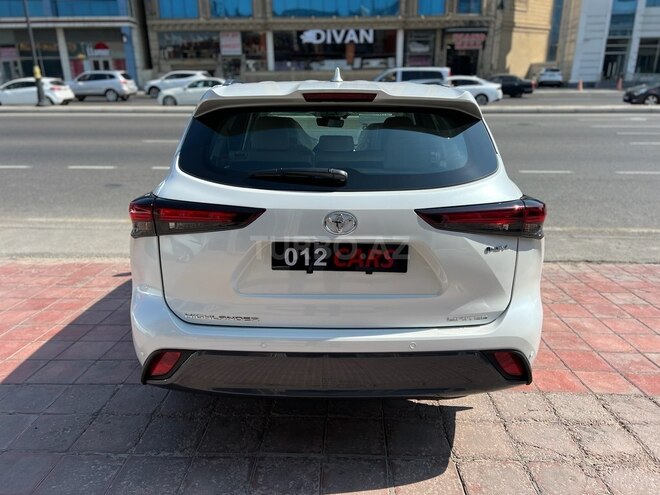 Toyota Highlander-6