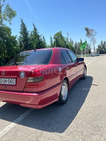 Mercedes C 220 d 1993, 671,848 km - 2.2 l - Sabirabad