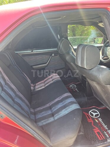 Mercedes C 220 d 1993, 671,848 km - 2.2 l - Sabirabad