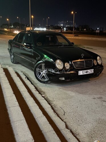 Mercedes E 320 2001, 350,000 km - 3.2 l - Bakı