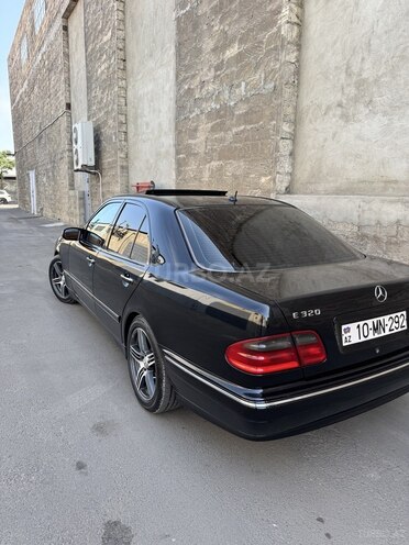 Mercedes E 320 2001, 350,000 km - 3.2 l - Bakı
