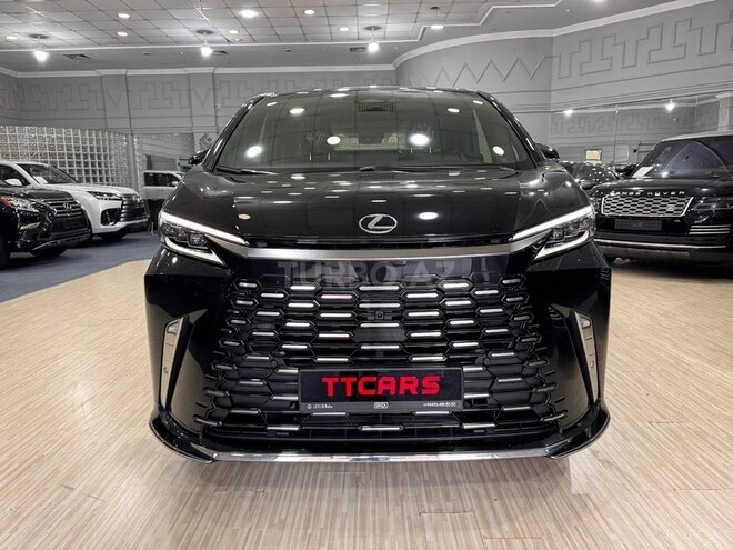 Lexus LM 350h-1