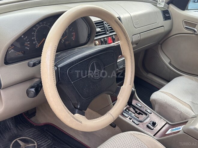Mercedes C 230-7
