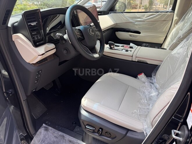 Lexus LM 350h-25
