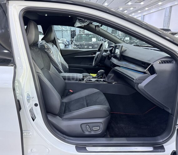 Toyota Camry-12