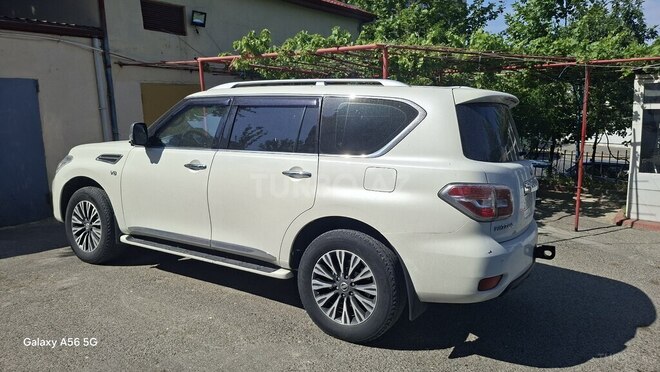 Nissan Patrol 2014, 262,000 km - 5.6 л - Bakı
