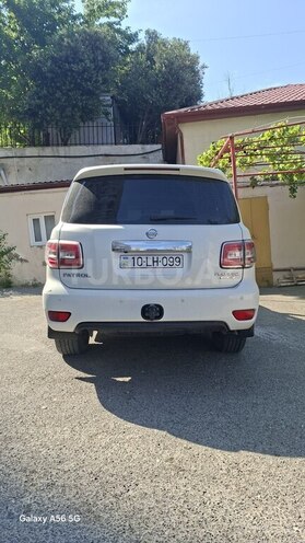 Nissan Patrol 2014, 262,000 km - 5.6 л - Bakı