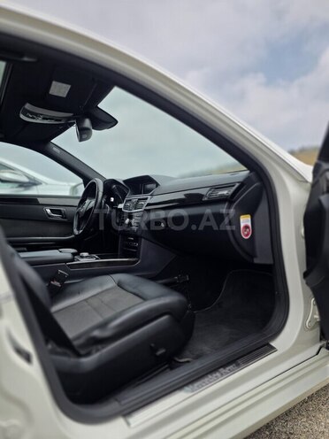 Mercedes E 350 2009, 295,000 km - 3.5 l - Bakı