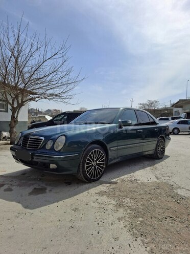 Mercedes E 270 2001, 380,000 km - 2.7 l - Bakı