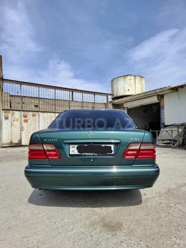 Mercedes E 270 2001, 380,000 km - 2.7 l - Bakı