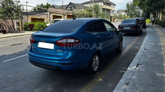 Ford Fiesta 2016, 140,000 km - 1.6 l - Bakı