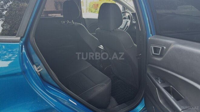 Ford Fiesta 2016, 140,000 km - 1.6 l - Bakı