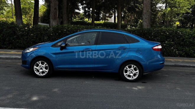 Ford Fiesta 2016, 140,000 km - 1.6 l - Bakı