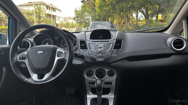 Ford Fiesta 2016, 140,000 km - 1.6 l - Bakı