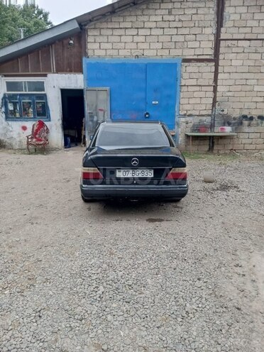 Mercedes E 220 1993, 630,000 km - 2.2 л - Bakı