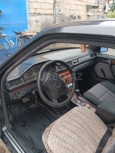 Mercedes E 220 1993, 630,000 km - 2.2 л - Bakı