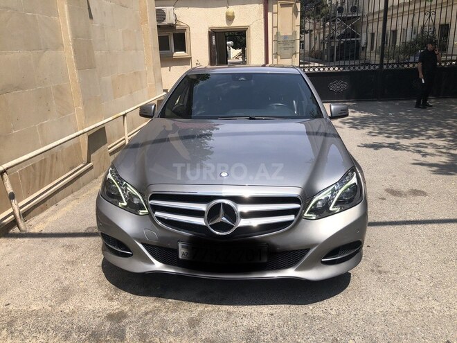 Mercedes E 220 d 2014, 131,492 km - 2.2 l - Bakı