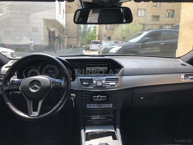 Mercedes E 220 d 2014, 131,492 km - 2.2 l - Bakı