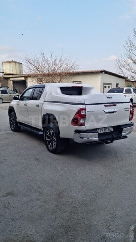 Toyota Hilux 2019, 68,000 km - 2.4 l - Bakı