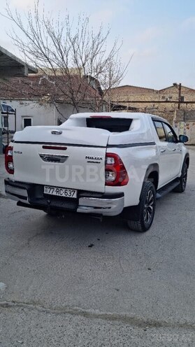 Toyota Hilux 2019, 68,000 km - 2.4 l - Bakı