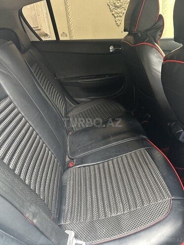 Hyundai i20 2010, 218,600 km - 1.4 l - Bakı