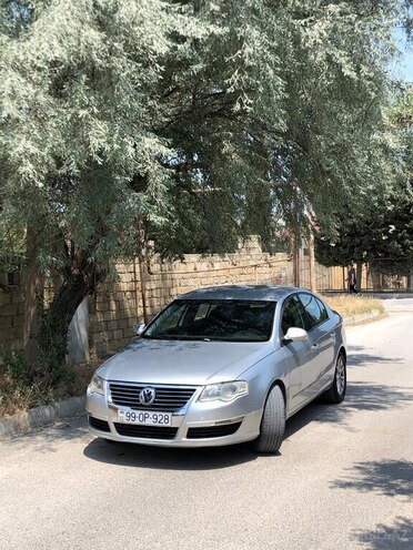 Volkswagen Passat 2006, 365,000 km - 2.0 l - Bakı