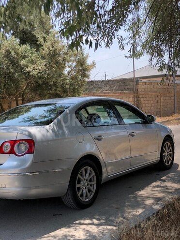 Volkswagen Passat 2006, 365,000 km - 2.0 l - Bakı