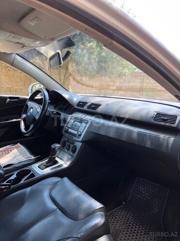Volkswagen Passat 2006, 365,000 km - 2.0 l - Bakı