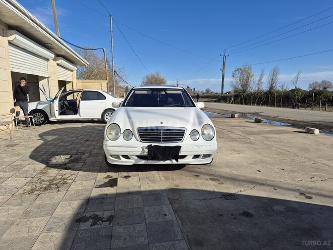 Mercedes E 220 d 2001, 250,000 km - 2.2 л - Bakı