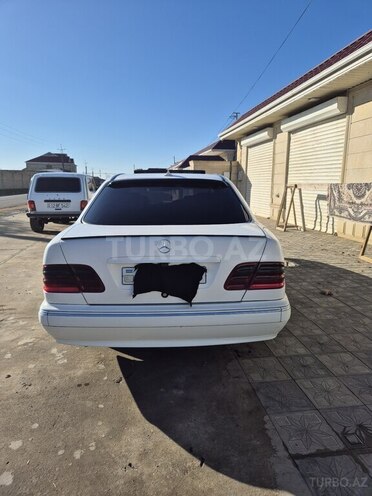 Mercedes E 220 d 2001, 250,000 km - 2.2 л - Bakı