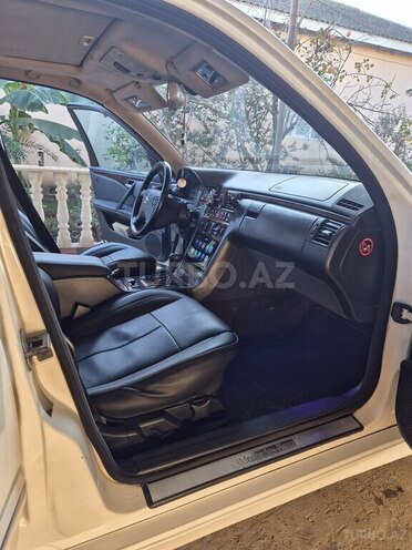 Mercedes E 220 d 2001, 250,000 km - 2.2 л - Bakı