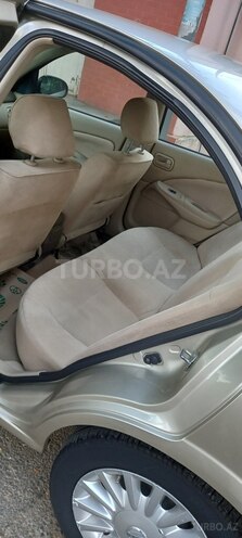 Nissan Sunny 2005, 255,043 km - 1.6 л - Gəncə