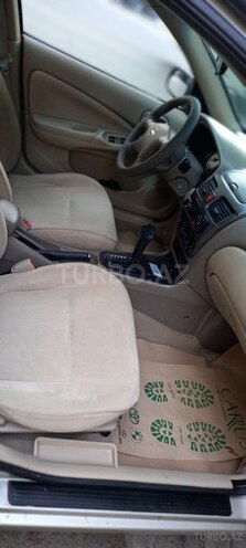 Nissan Sunny 2005, 255,043 km - 1.6 л - Gəncə