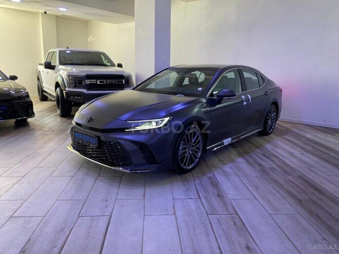 Toyota Camry-1
