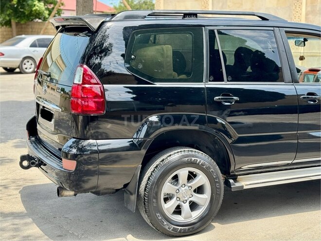 Toyota Land Cruiser Prado-11