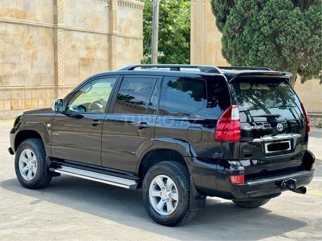 Toyota Land Cruiser Prado-12