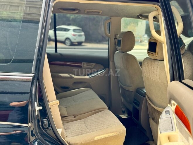 Toyota Land Cruiser Prado-23