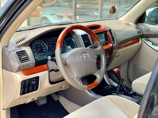 Toyota Land Cruiser Prado-20