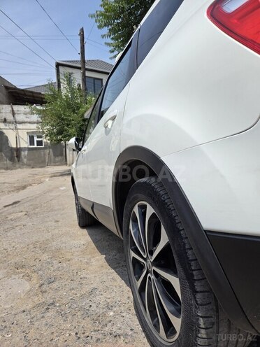 Nissan  2011, 228,000 km - 1.5 l - Bakı