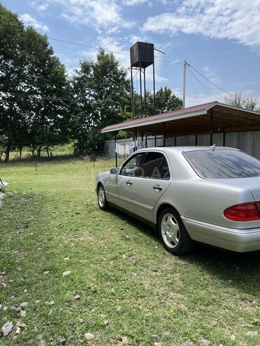 Mercedes E 200 1997, 369,200 km - 2.0 l - Masallı
