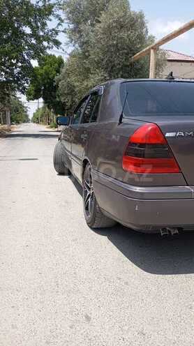 Mercedes C 200 1994, 374,000 km - 2.0 l - Salyan