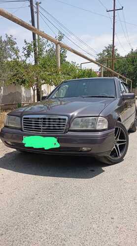 Mercedes C 200 1994, 374,000 km - 2.0 l - Salyan
