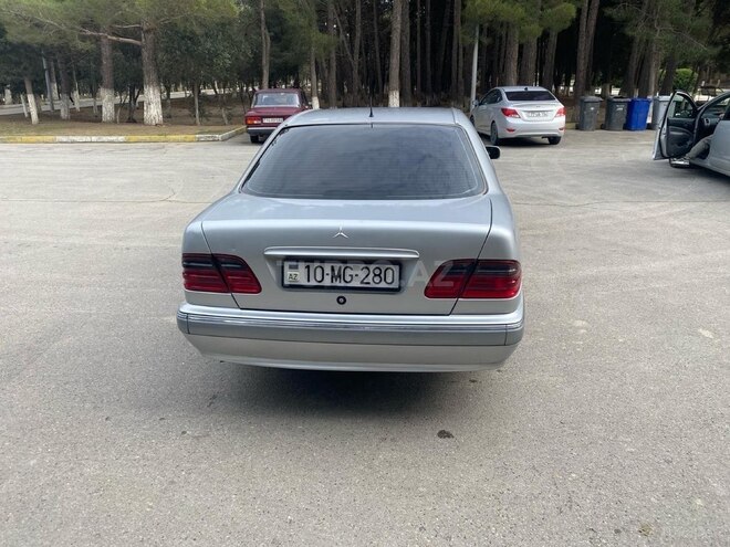 Mercedes E 280 2000, 512,873 km - 2.8 l - Sumqayıt