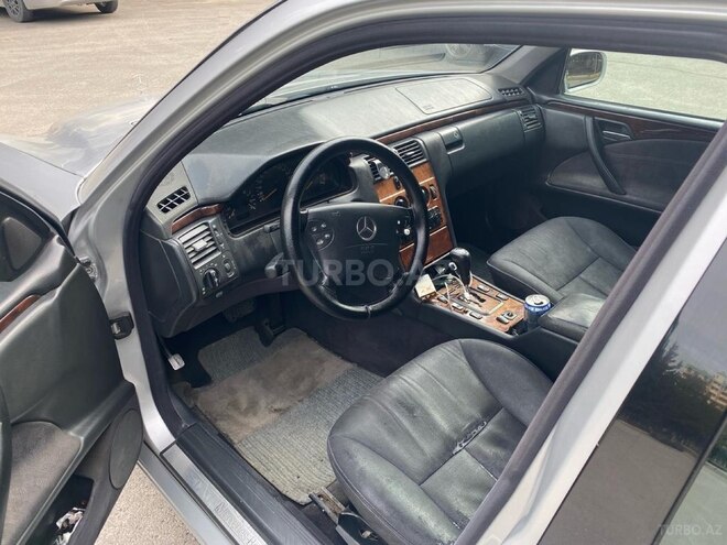 Mercedes E 280 2000, 512,873 km - 2.8 l - Sumqayıt