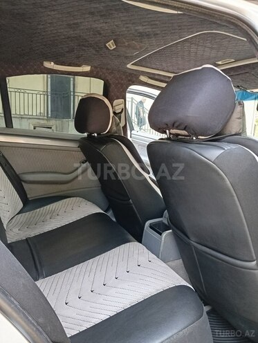 BMW 325 2000, 256,800 km - 2.5 l - Bakı