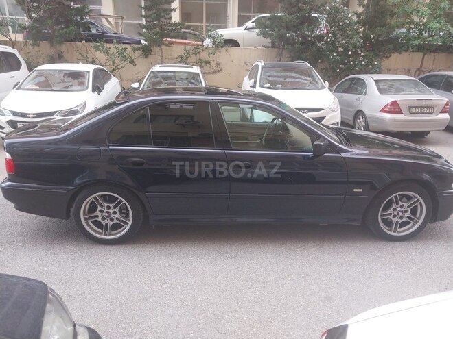 BMW 528 2001, 392,000 km - 2.8 l - Bakı